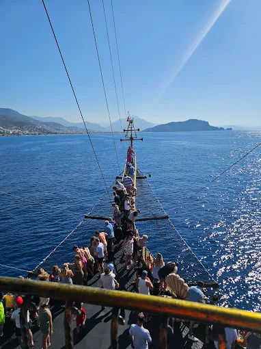 Alanya Pirate Yacht Tour: Legend Big Kral Experience