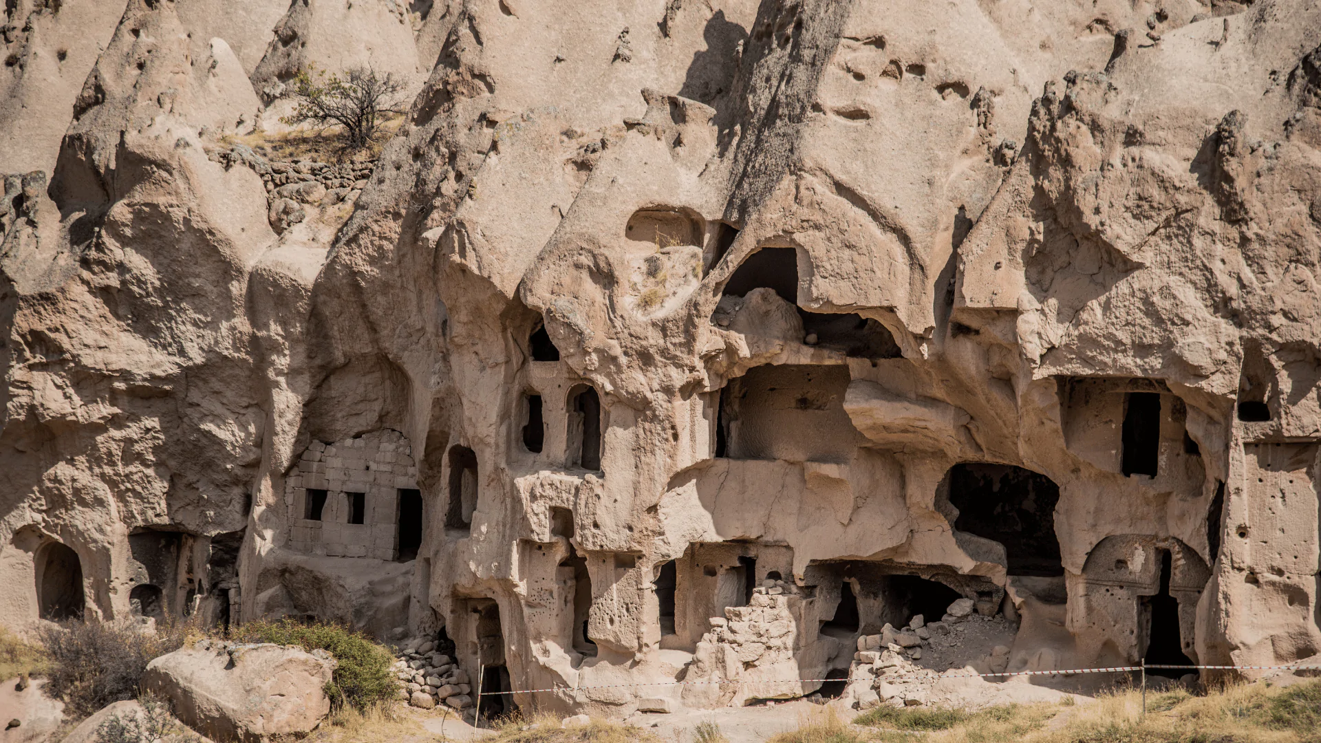 From Alanya : 2-day Cappadocia tour (with Cave Hotel option)