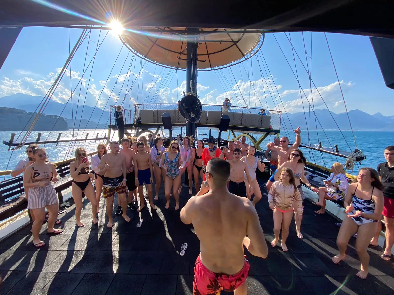 Kemer Carpe Diem Pirate Boat Tour from Antalya/Belek
