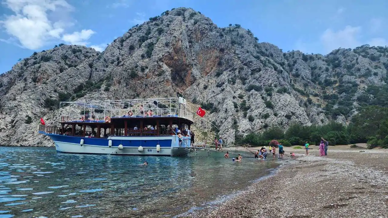 Porto Ceneviz Boat Tour from Antalya and Belek