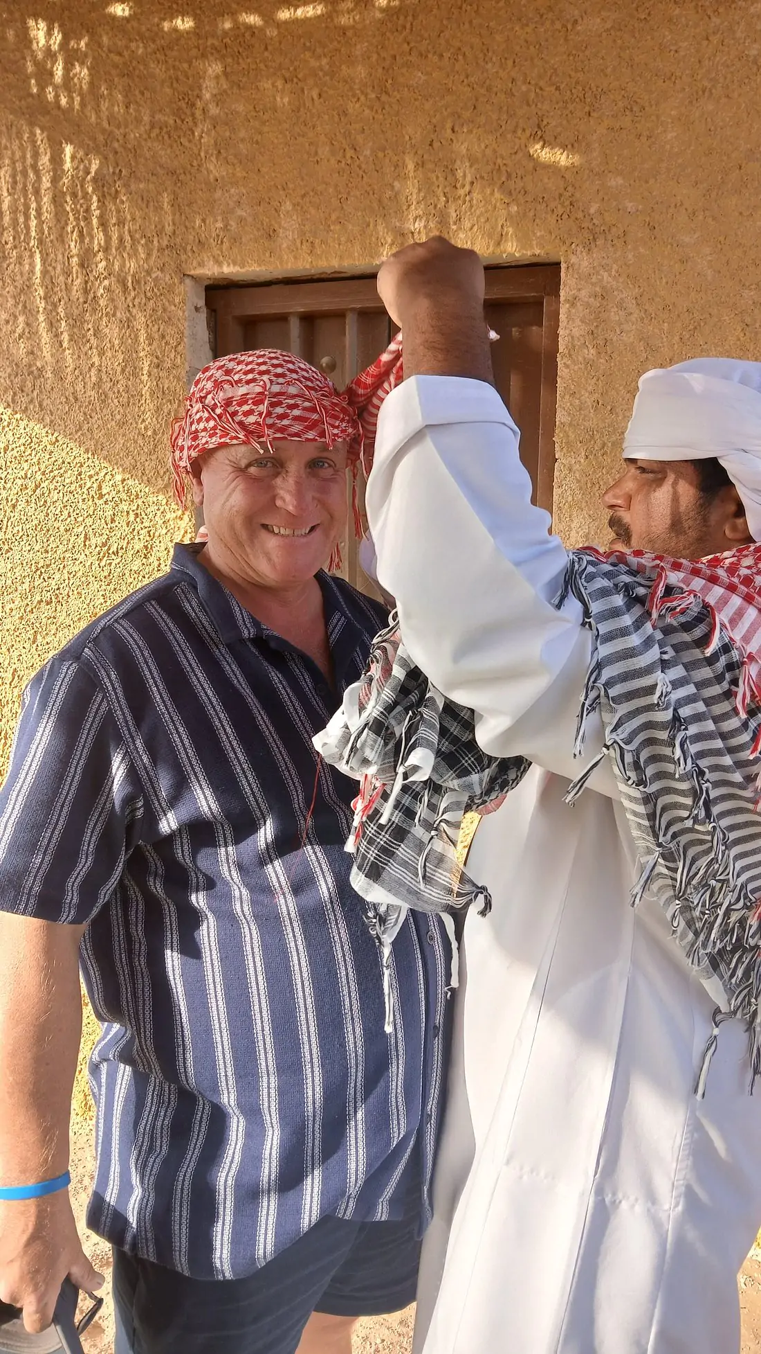 Full Day Private Abu Dhabi City Tour from Dubai (upto 6 person)
