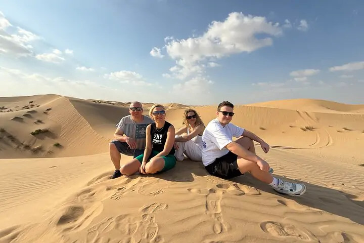 Full Day Private Abu Dhabi City Tour from Dubai (upto 6 person)