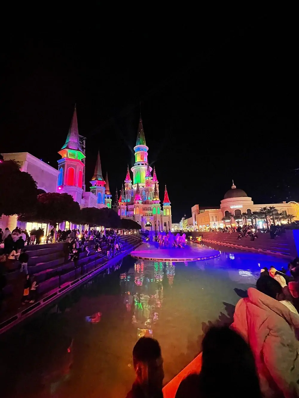 A Magical Night Journey: Unforgettable Evening at the Land of Legends Night Show
