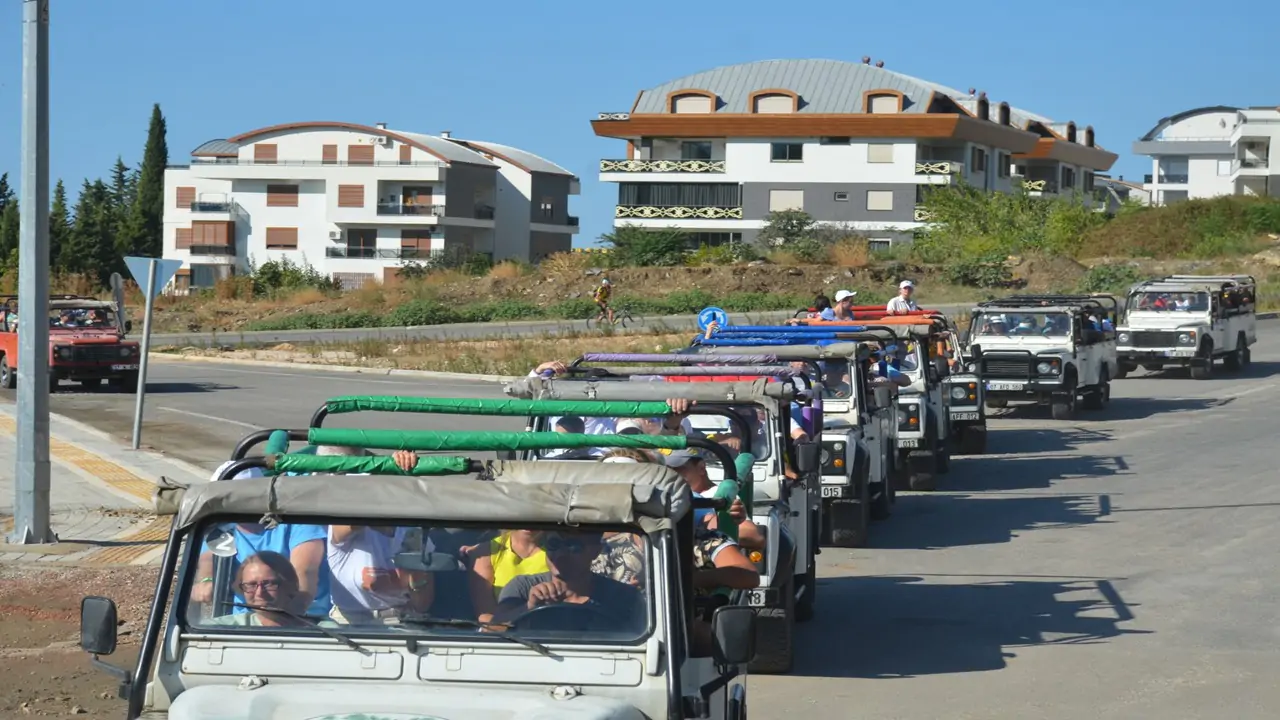 Jeep Safari + Boat Tour from Alanya: Add Color to Your Vacation!