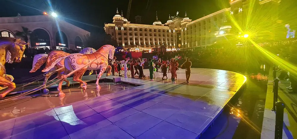 From Alanya: Unforgettable Night Show Experience at Land of Legends