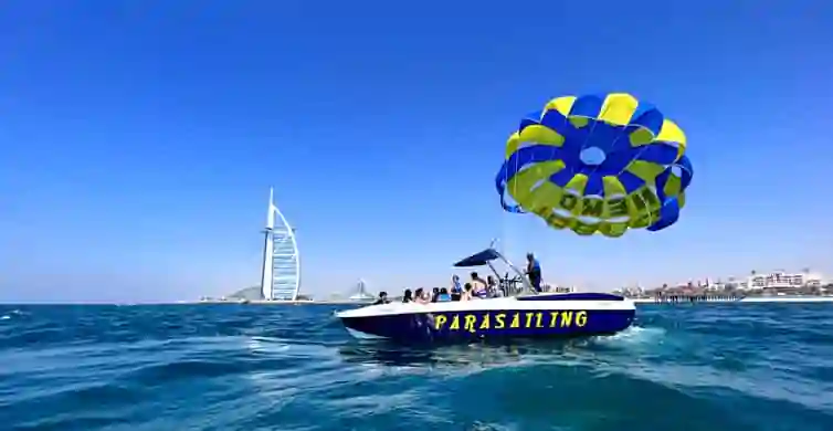 Parasailing din Dubai