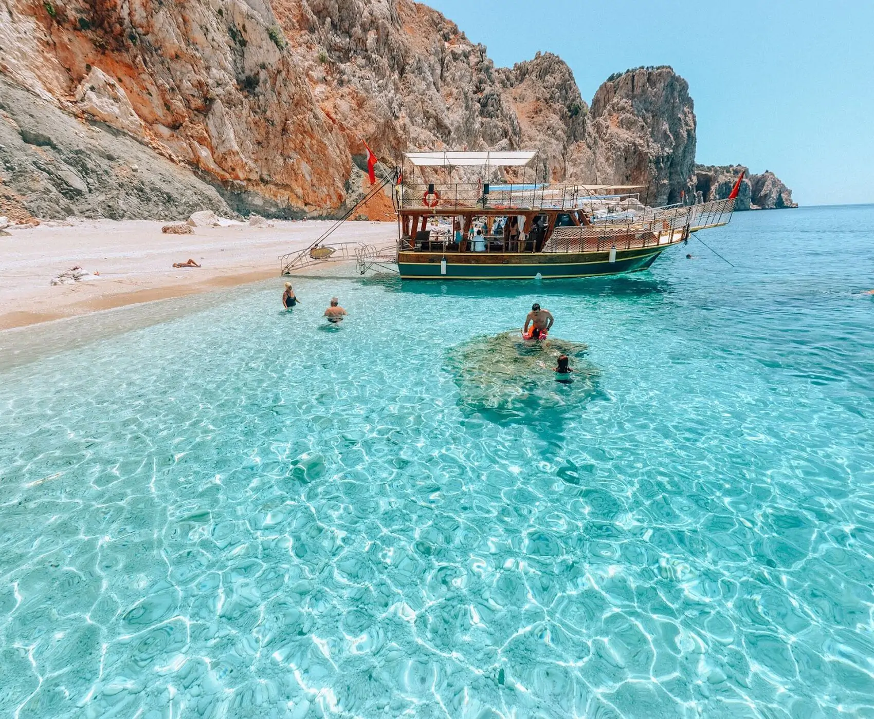 Suluada Boat Tours