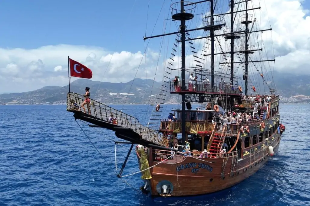 Pirate Boat Trip in Alanya