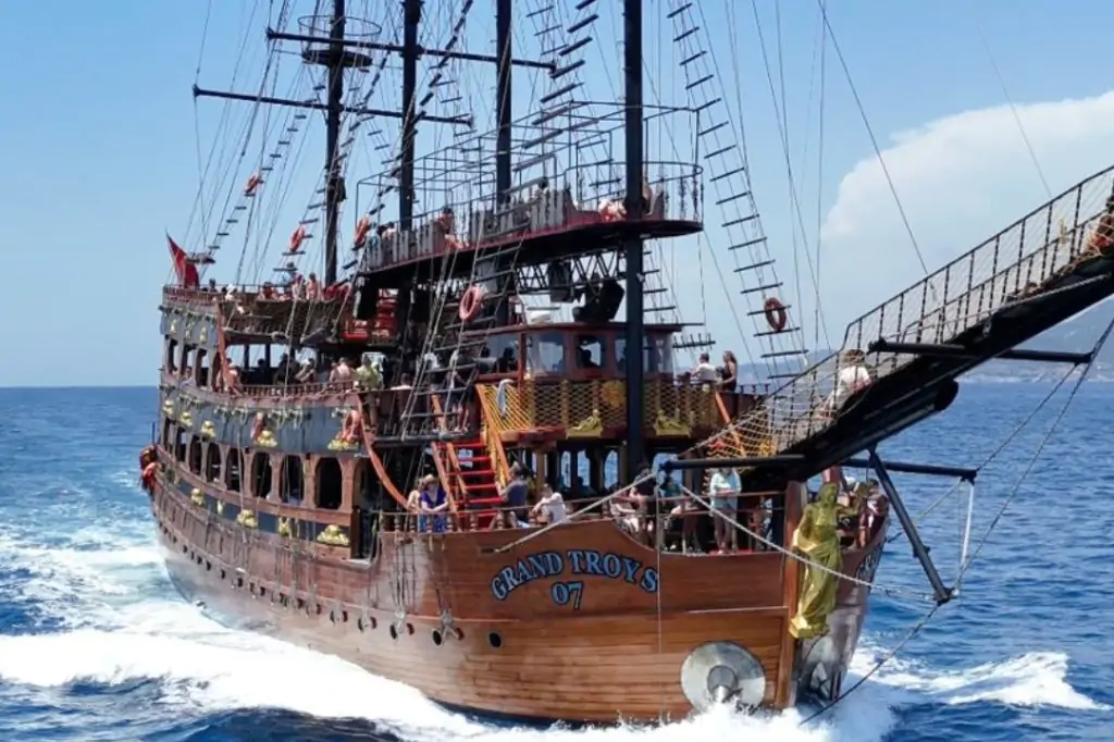 Pirate Boat Trip in Alanya