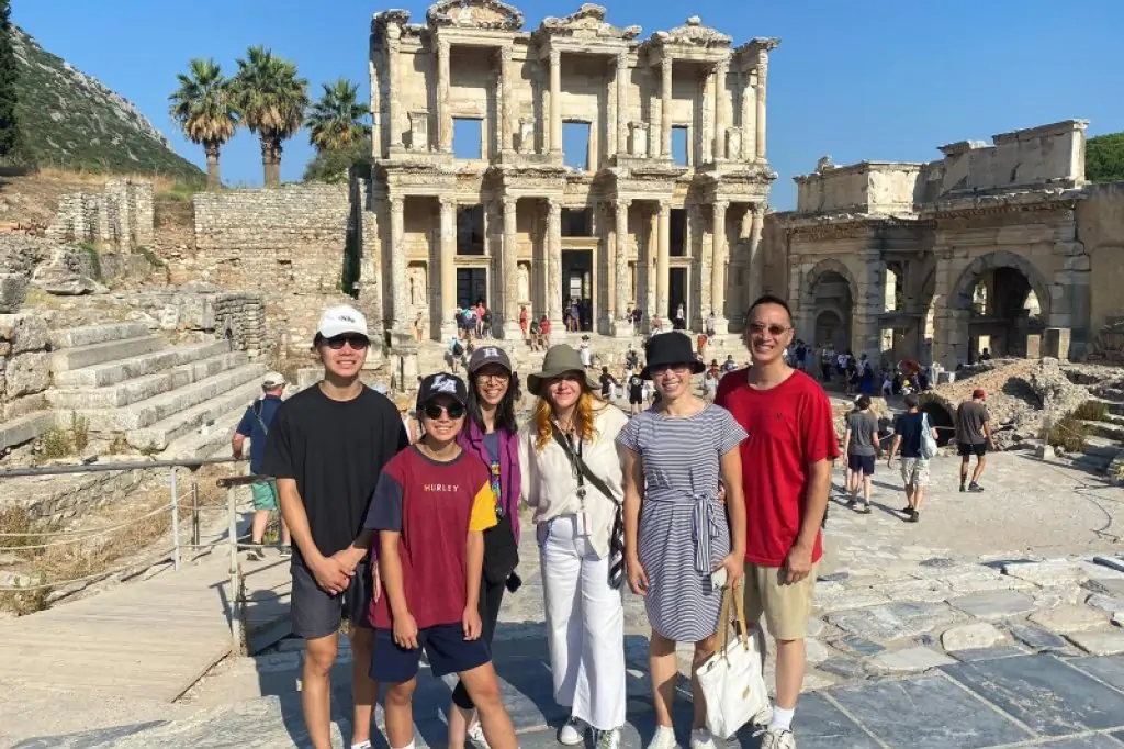 Full Day Guided Ephesus Tour from Kusadasi (Small Group)