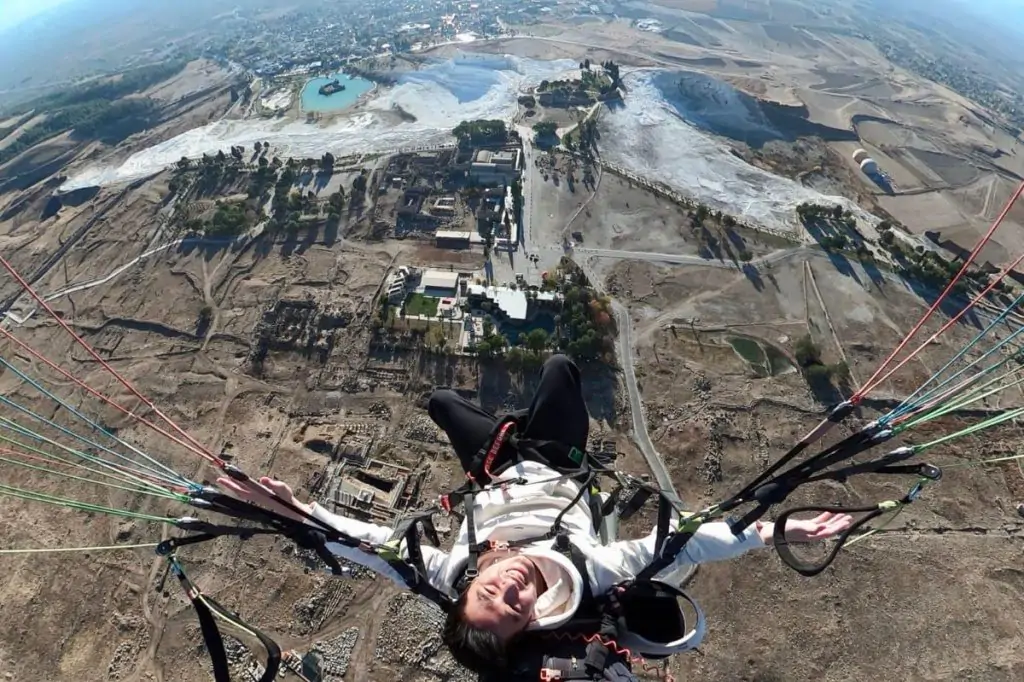 Paragliding in Pamukkale