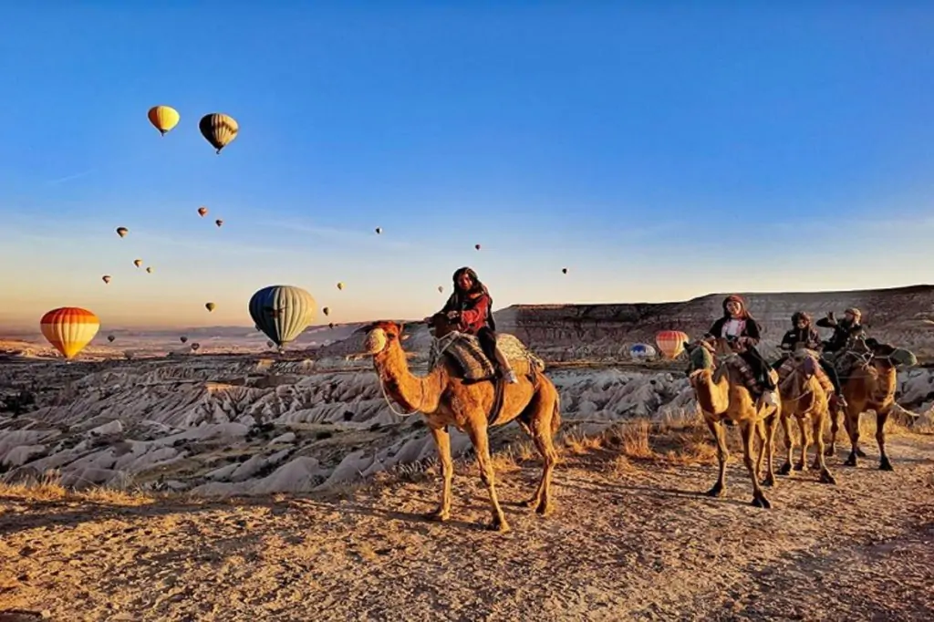 Kappadokien Kamel reiten mit Sonnenaufgang, Sonnenuntergang oder tagsüber Option + Transfer