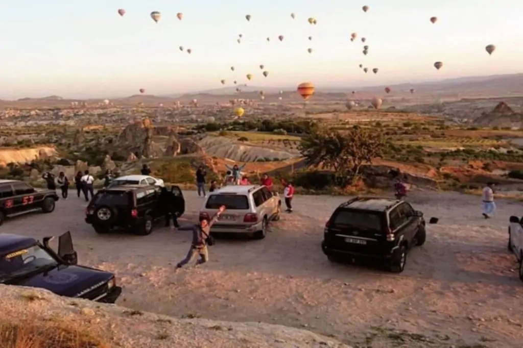 Cappadocia Safari Jeep Ride With Daytime or Sunrise/Sunset option