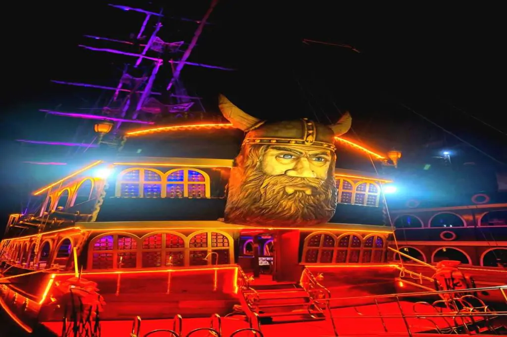 Alanya Tur cu barca la apus de soare - Viking
