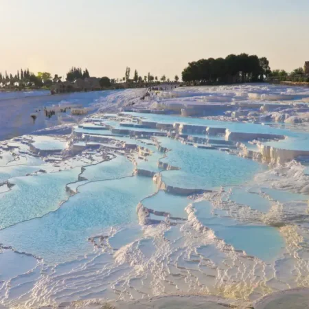 Unvergessliche Pamukkale und Salda See Tour von Antalya
