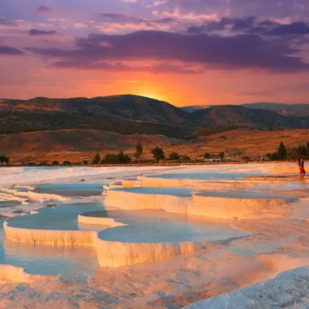Tur de neuitat Pamukkale și Lacul Salda din Side