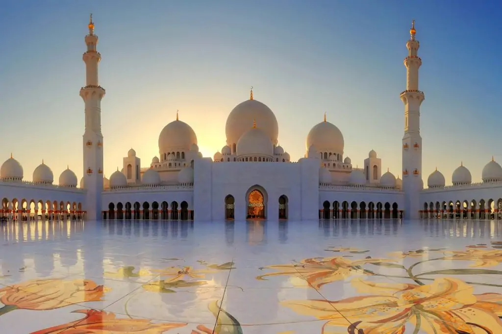 Z Dubaju: Wycieczka po Abu Zabi z biletem do Qasar Al Watan