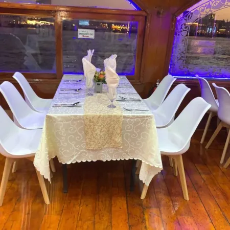 Dhow Cruise Marina Abendessen