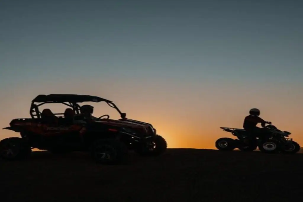 Aufregendes Buggy-Abenteuer in der Agafay-Wüste mit authentischem traditionellem Tee-Erlebnis