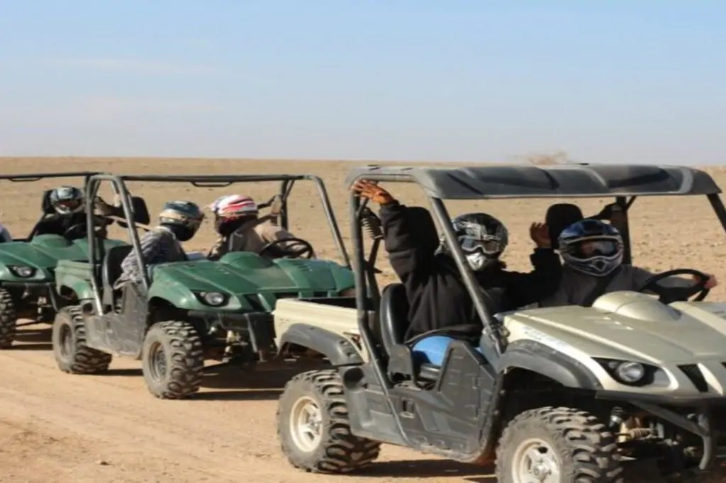 Aufregendes Buggy-Abenteuer in der Agafay-Wüste mit authentischem traditionellem Tee-Erlebnis