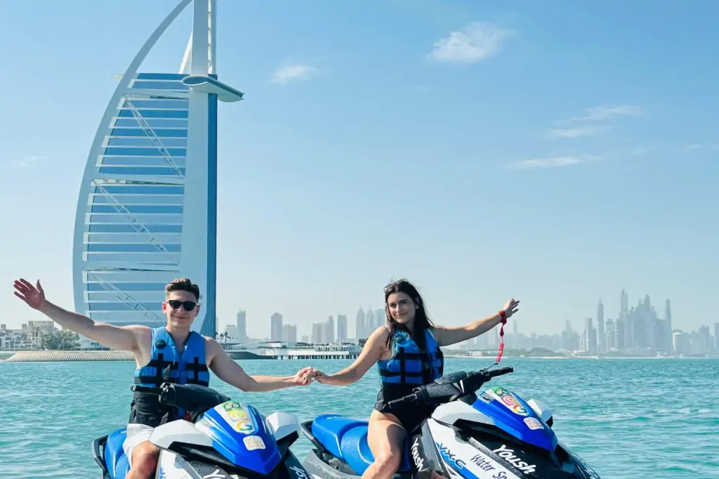 30-minutowa wycieczka skuterem wodnym po Burdż al-Arab ze zdjęciami
