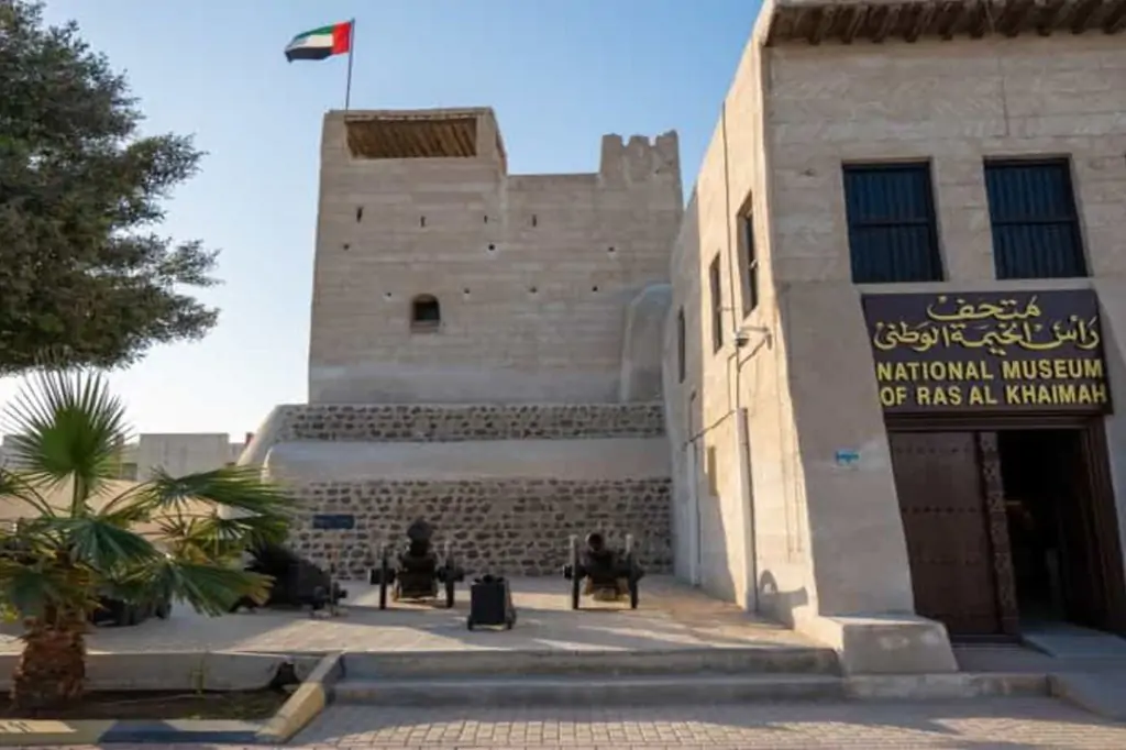 Von Dubai aus: Private Ras Al Khaimah Zip Line Tour