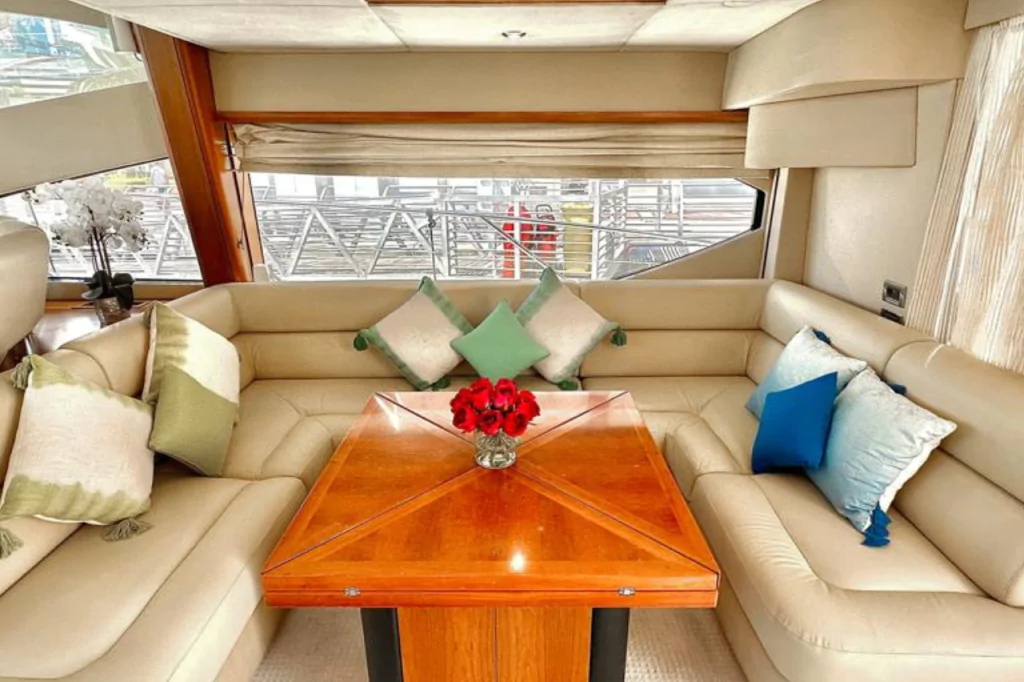 Elite 16- 70ft Majesty Sunseeker Manhattan Private Yachtvermietung