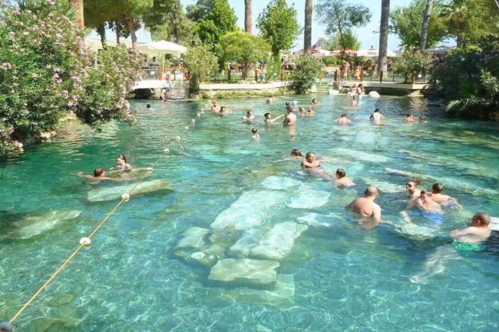 Pamukkale and Hierapolis Tour: A Fascinating Blend of Nature and History
