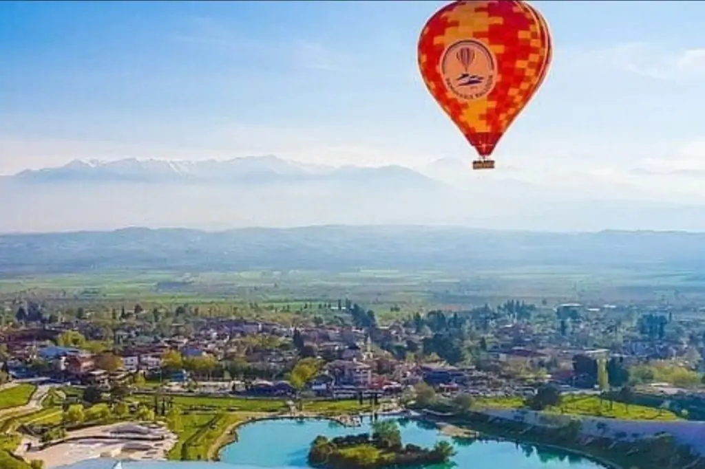 Excursie de o zi la Pamukkale din Fethiye și Oludeniz