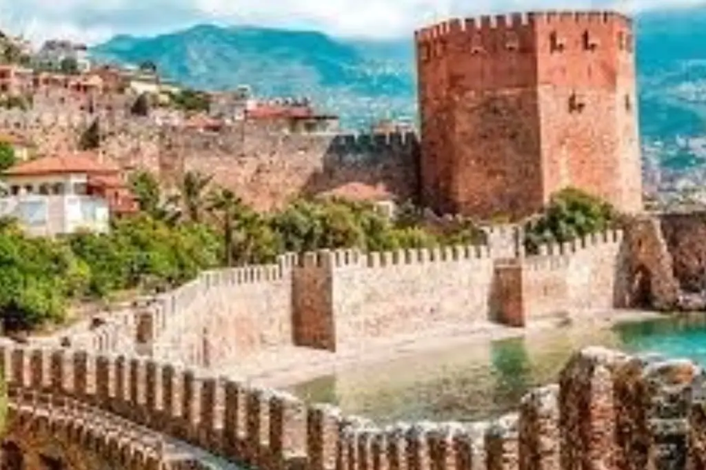 Orașul Alanya & Excursie cu barca (apus de soare & Foam Party)