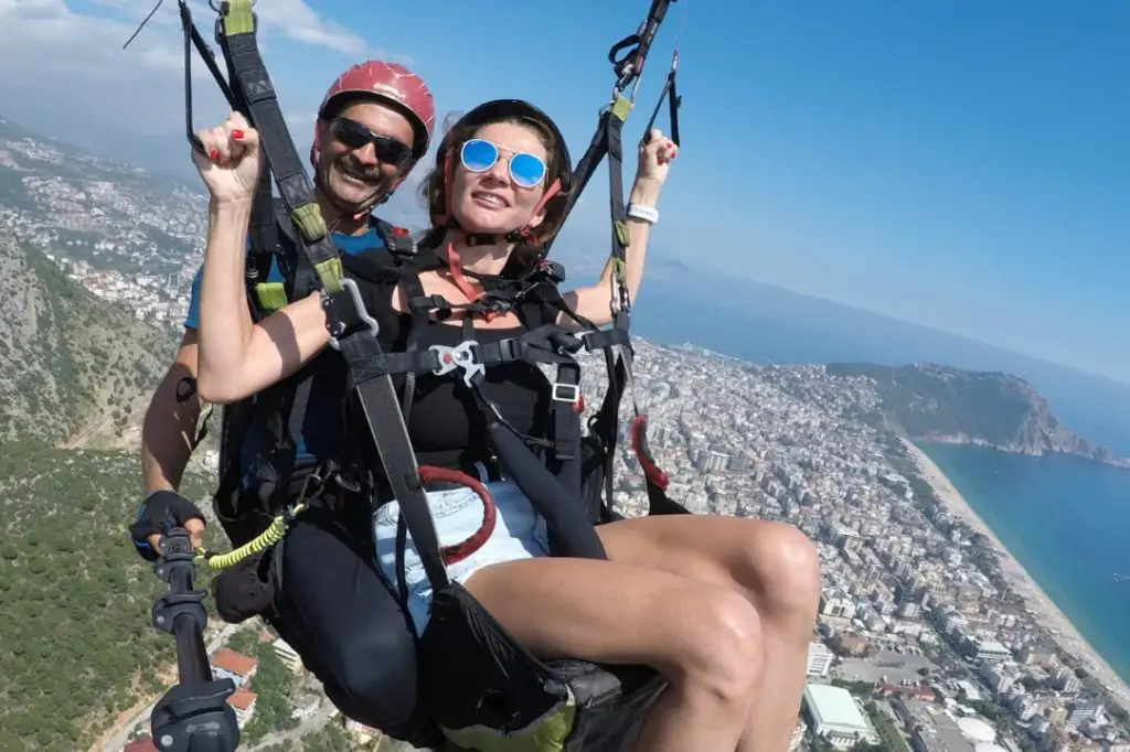Alanya Professional Paragliding Tour -Antalya și Belek Transfer inclus, Taxa de intrare în zona de zbor este exclusă