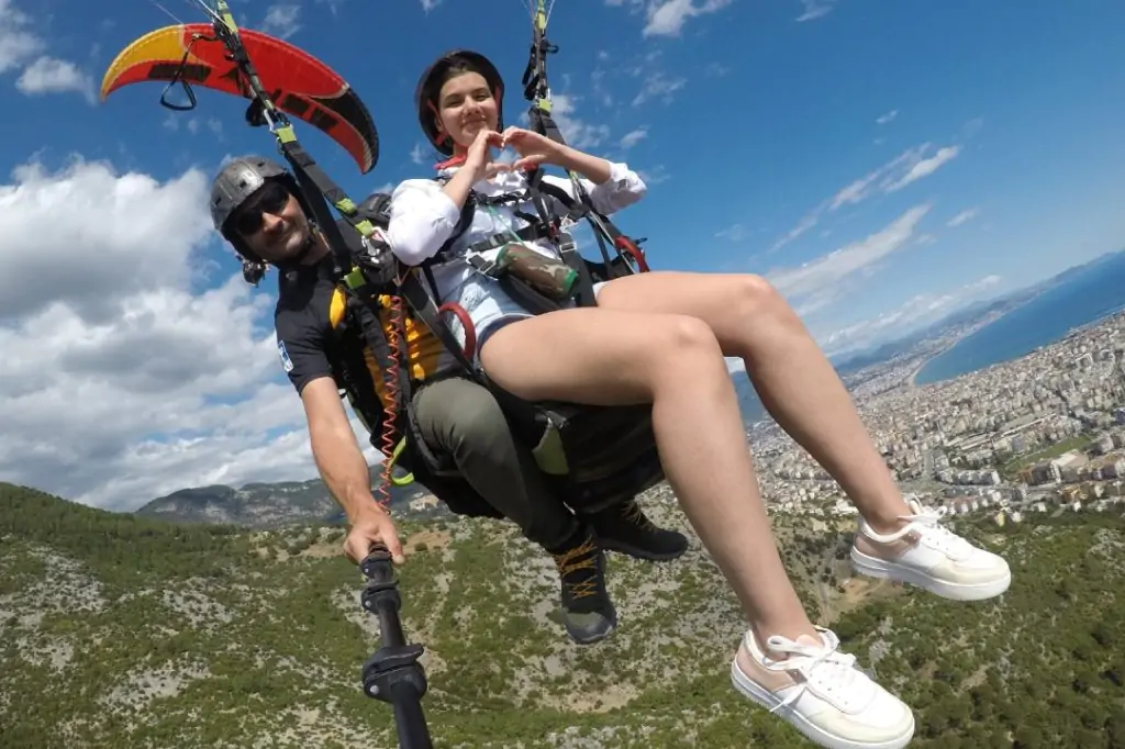 Alanya Professional Paragliding Tour -Antalya and Belek Transfer and Flight Area Entrance Fee Excluded
