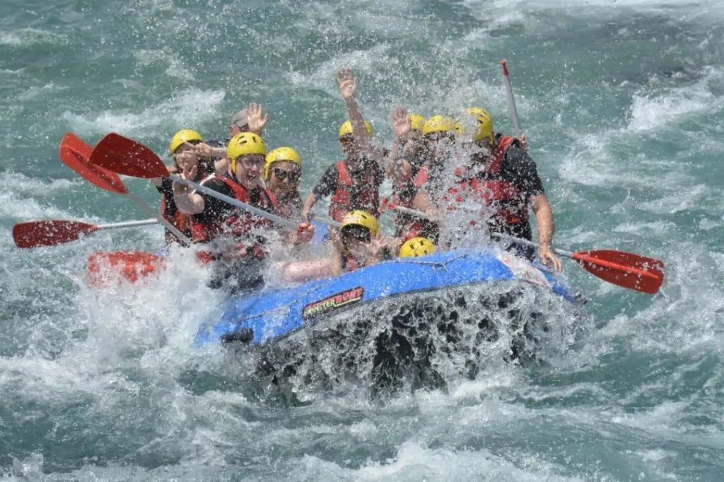 Przyroda, adrenalina i odkrywanie: Cabrio Safari + Kanion Tazi + Kanion Köprülü + Rafting Tour (przygoda 4 w 1)