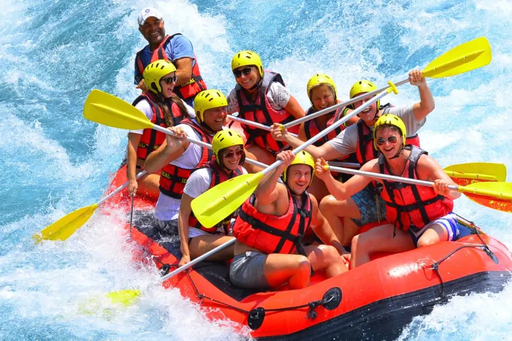 Ein unvergesslicher Tag voller Abenteuer: Rafting-Tour in der Köprülü-Schlucht