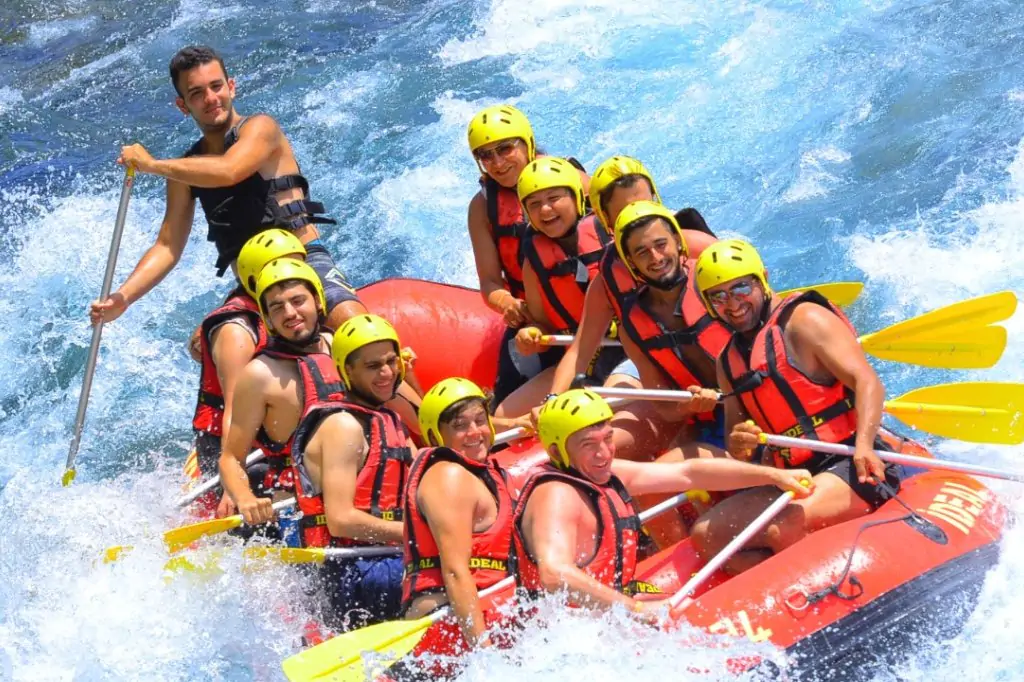Ein unvergesslicher Tag voller Abenteuer: Rafting-Tour in der Köprülü-Schlucht