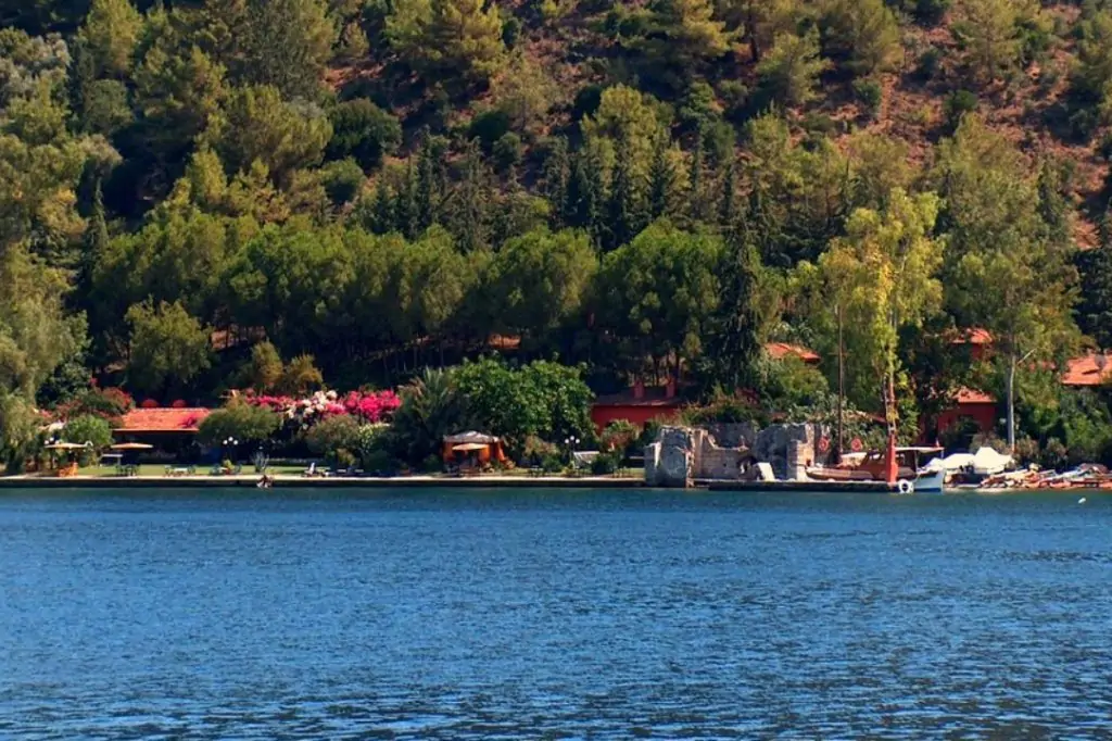 O zi de neuitat în paradisul ascuns din Fethiye: Turul cu barca al celor 12 insule