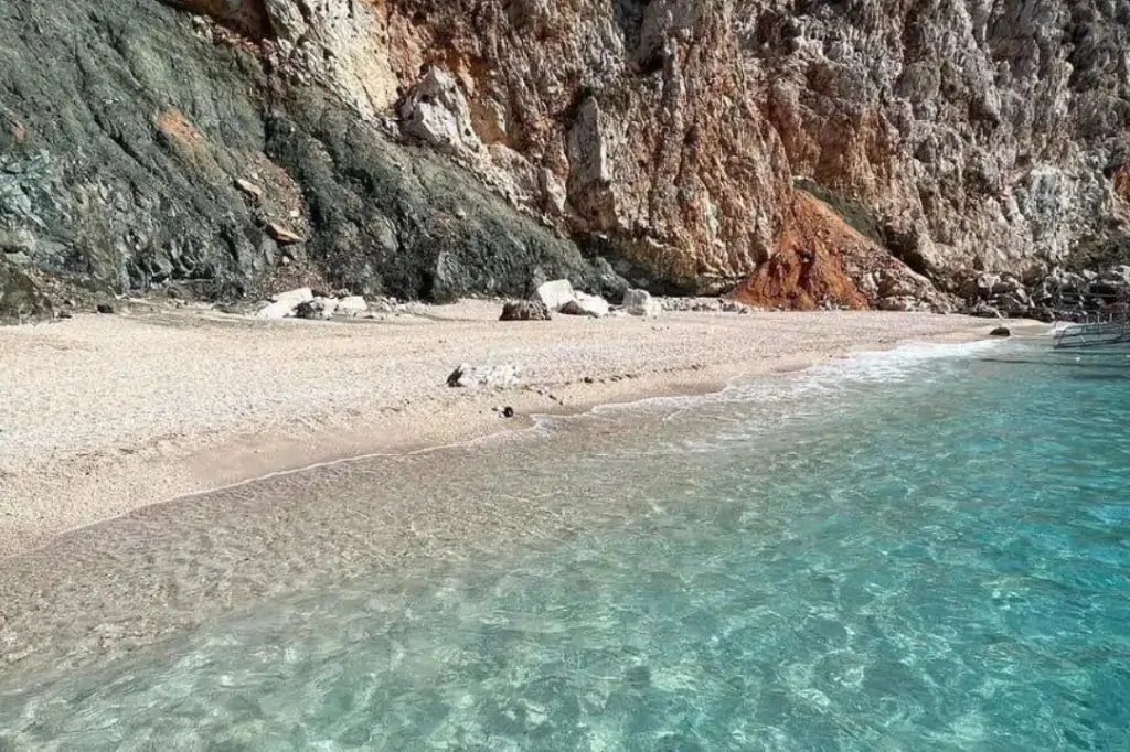 Journey to Paradise: Discover the Hidden Beauty of the Mediterranean with the Suluada Boat Tour