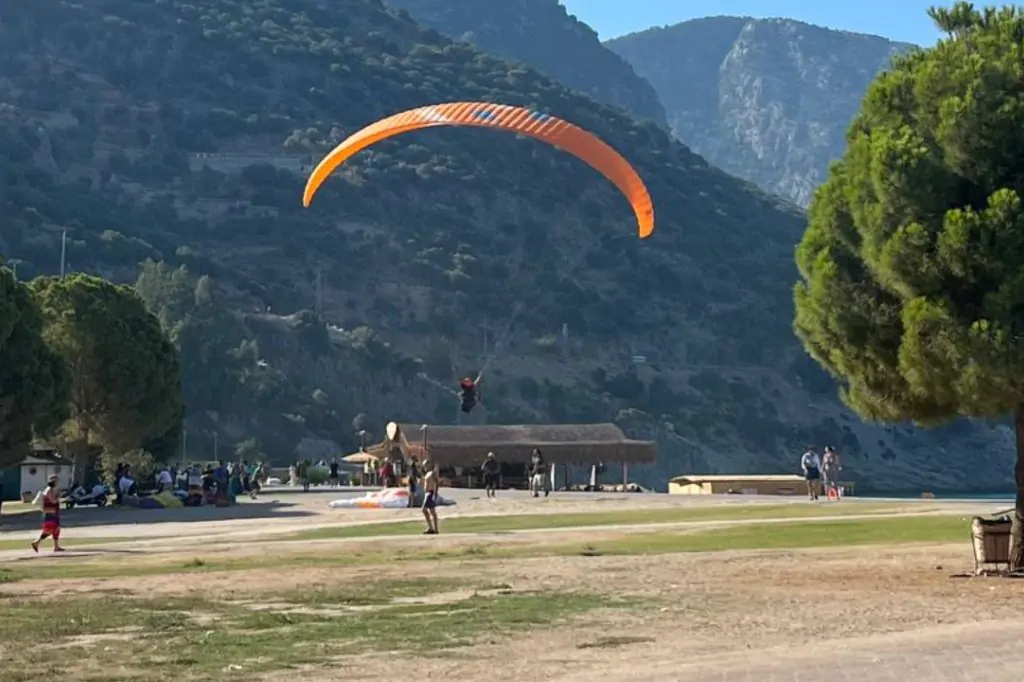Niezapomniana przygoda z paralotniarstwem z Marmaris do Fethiye!