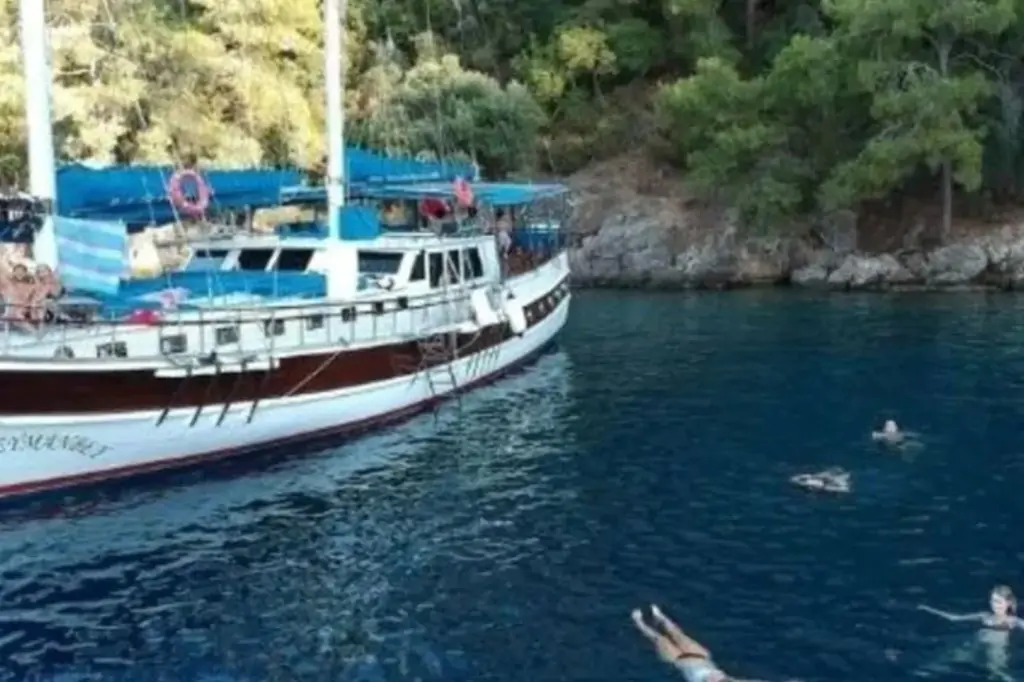 In the Heart of Nature and History: An Unforgettable Day with the Marmaris Dalyan Boat Tour