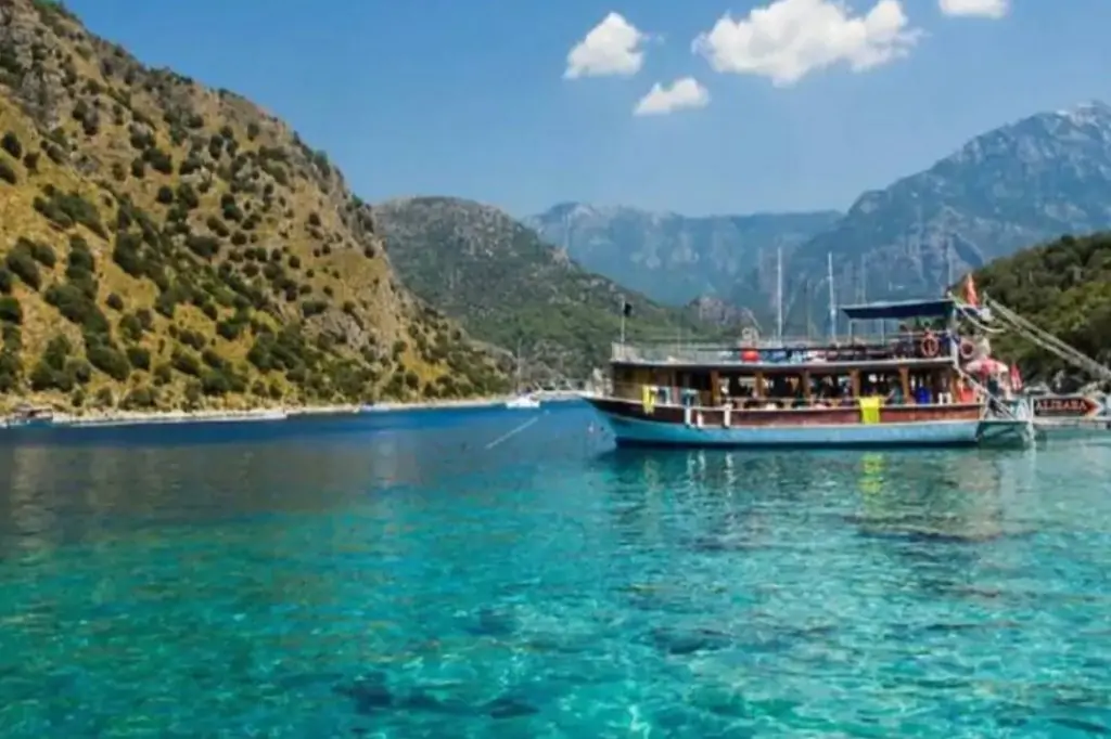 In the Heart of Nature and History: An Unforgettable Day with the Marmaris Dalyan Boat Tour