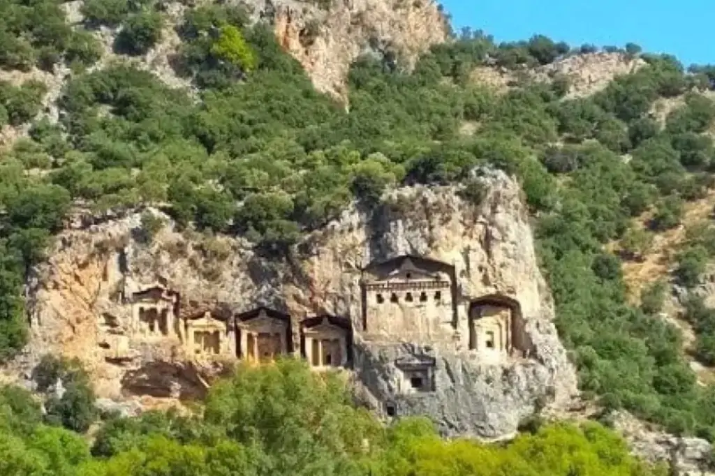 In the Heart of Nature and History: An Unforgettable Day with the Marmaris Dalyan Boat Tour