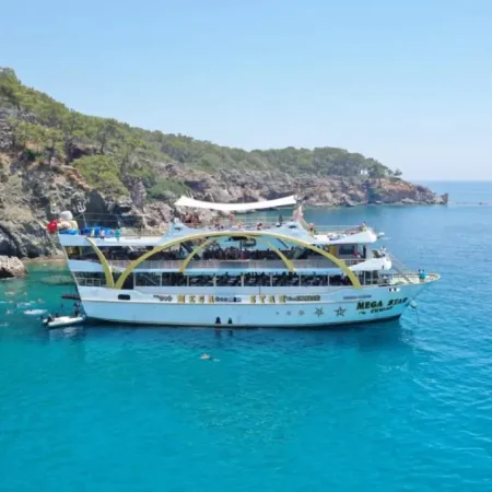 The Ultimate Antalya Boat Tour: Discover the Beauty of the Mediterranean with Megastar