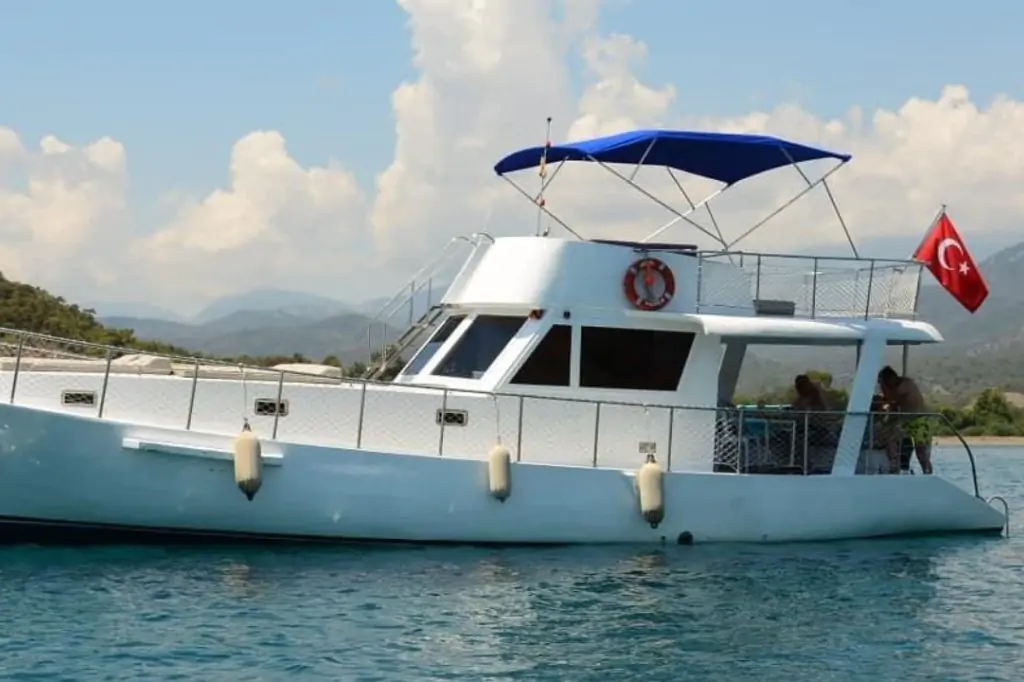 A Fishing Adventure with HELGA – Your Private Sea Escape