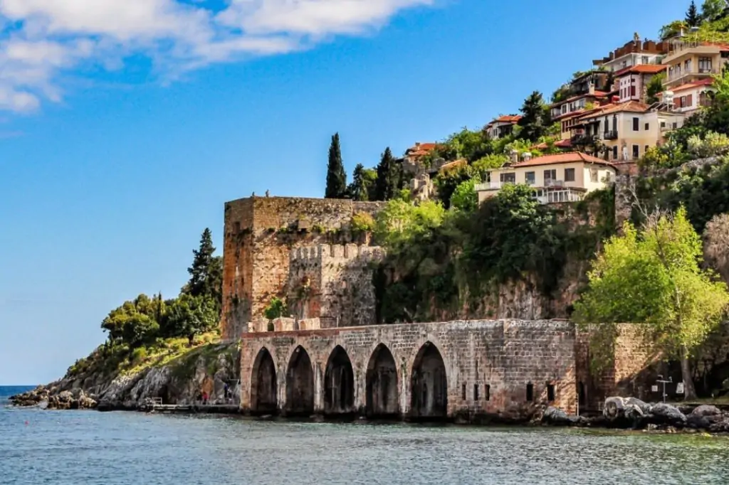 Sunset in Alanya: Cable Car-Free City Tour and Beach BBQ Party