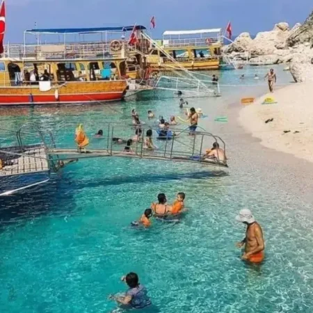 O felie de paradis: Descoperiți Suluada cu turul cu barca Adrasan