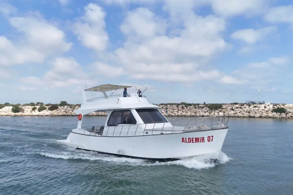 Discover Antalya’s Luxury on Water: ALDEMİR 07 VIP YACHT TOUR at Kundu Aksu River