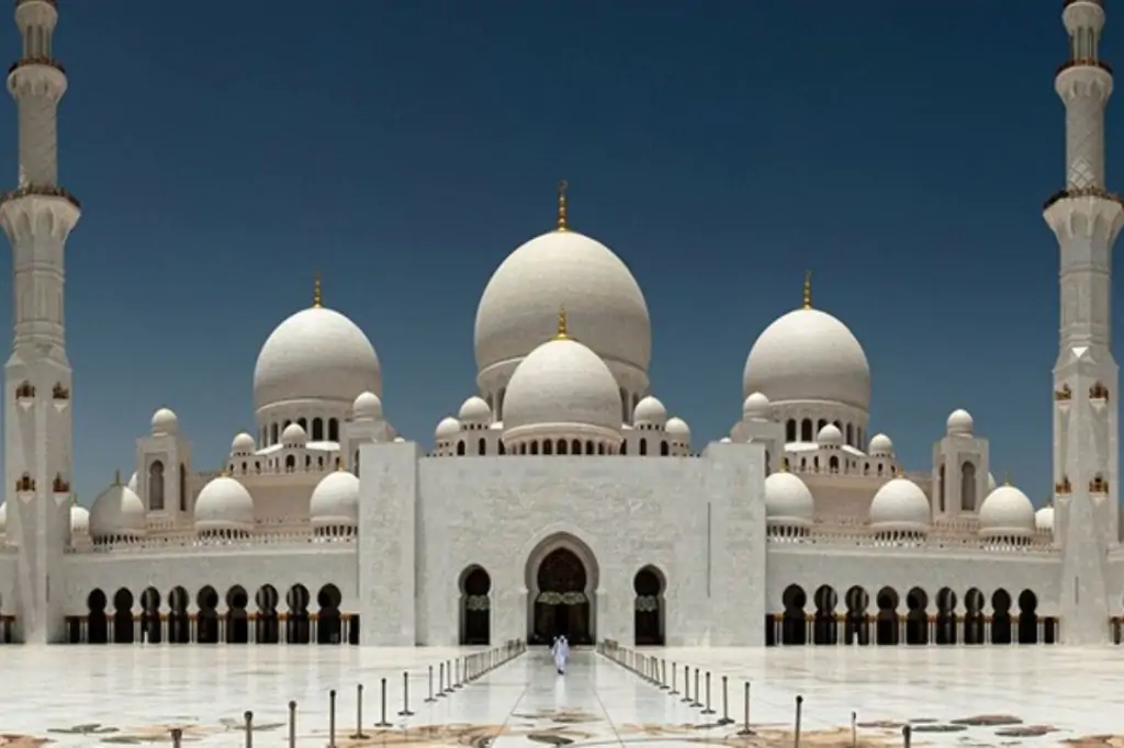 Eine Reise in das Herz von Abu Dhabi - Ganztägige Entdeckungstour