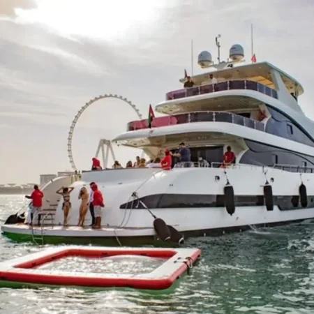 A Day at the Peak of Luxury: Legendary Superyacht Experience in Dubai