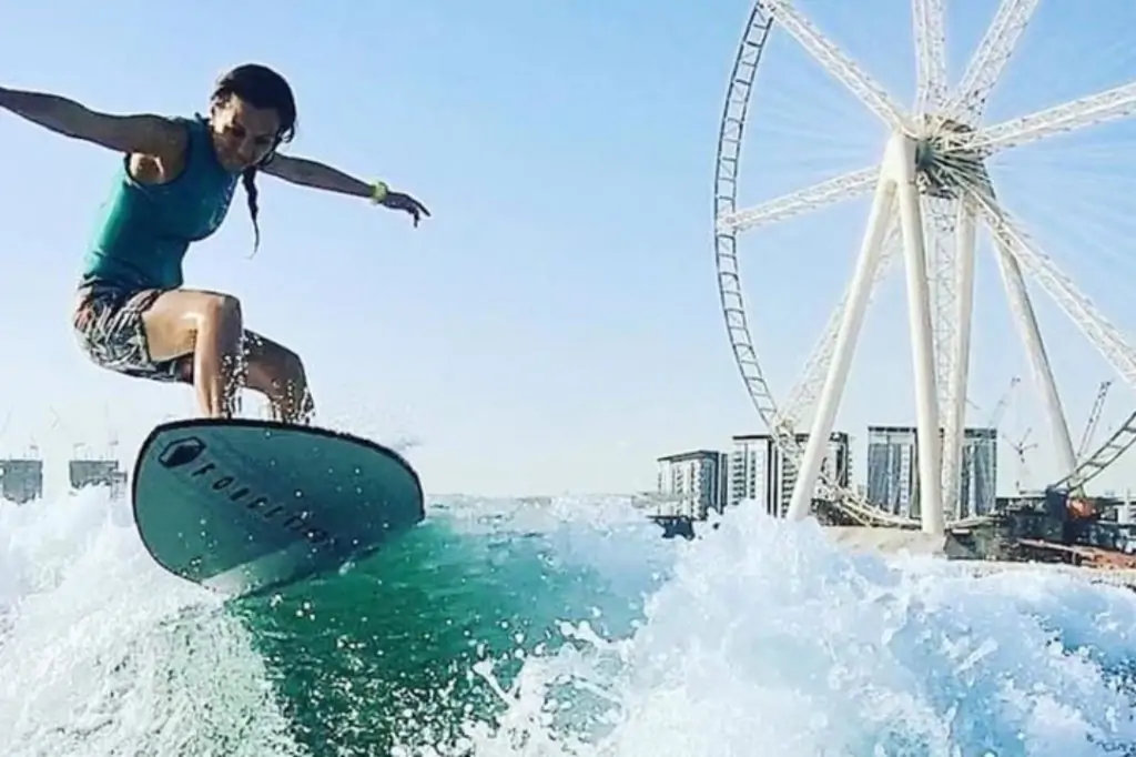 Wakeboarding & Schi nautic cu vedere la Burj Al Arab