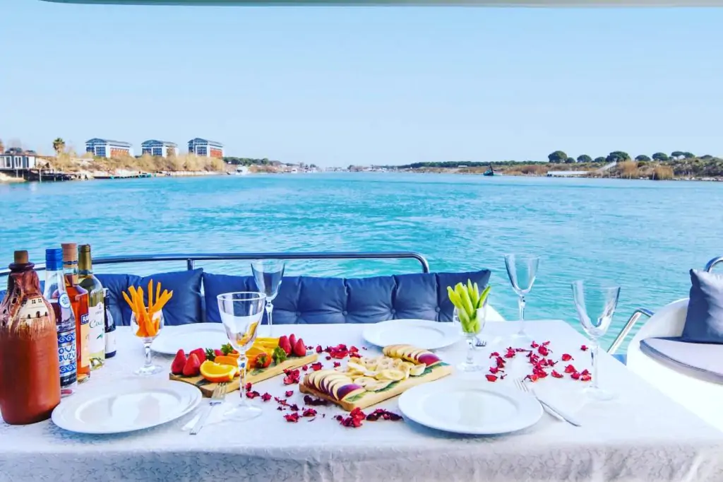 Düden’s Dazzling Beauty with Freedom VIP Yacht